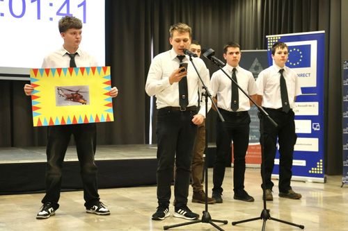 Zászló bemutatása.jpg